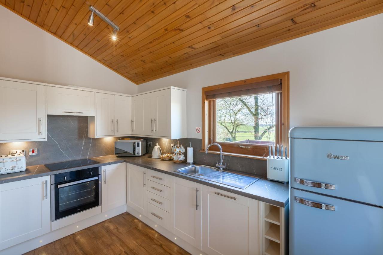 Douglas Fir Lodge With Hot Tub Cupar Extérieur photo