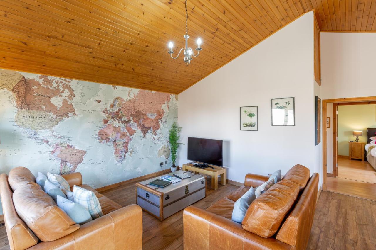 Douglas Fir Lodge With Hot Tub Cupar Extérieur photo