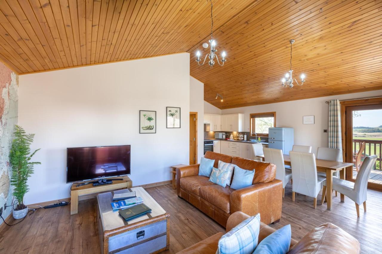 Douglas Fir Lodge With Hot Tub Cupar Extérieur photo