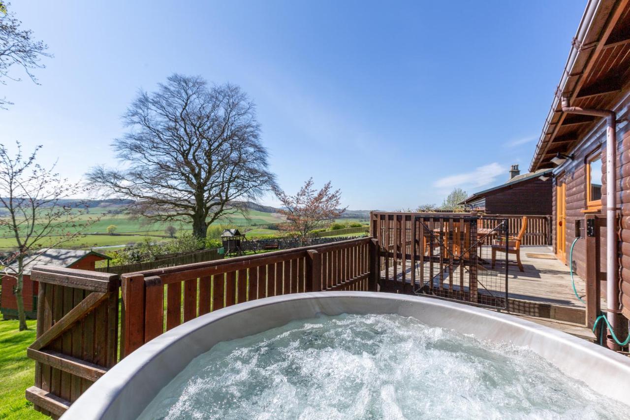 Douglas Fir Lodge With Hot Tub Cupar Extérieur photo
