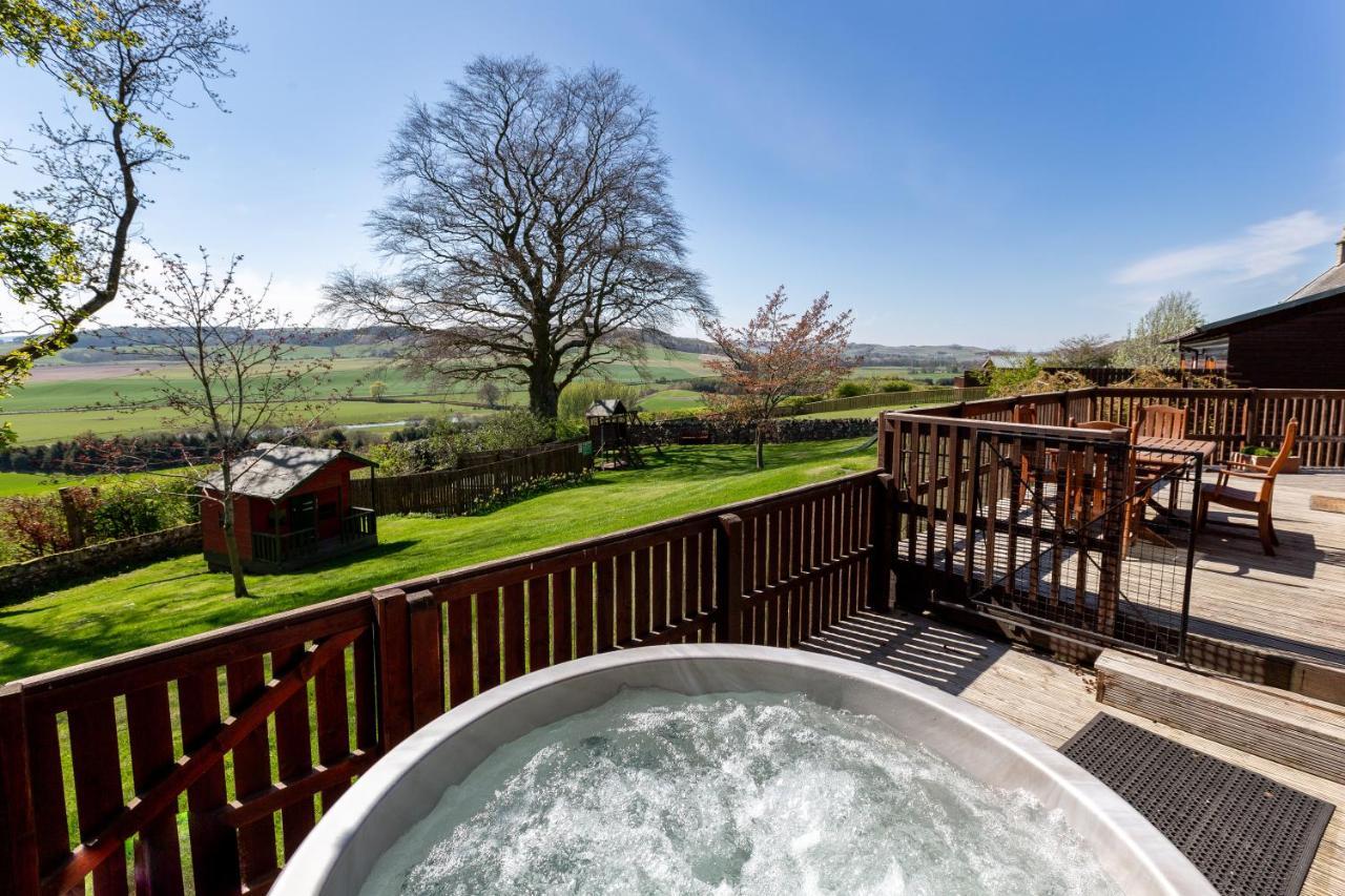 Douglas Fir Lodge With Hot Tub Cupar Extérieur photo