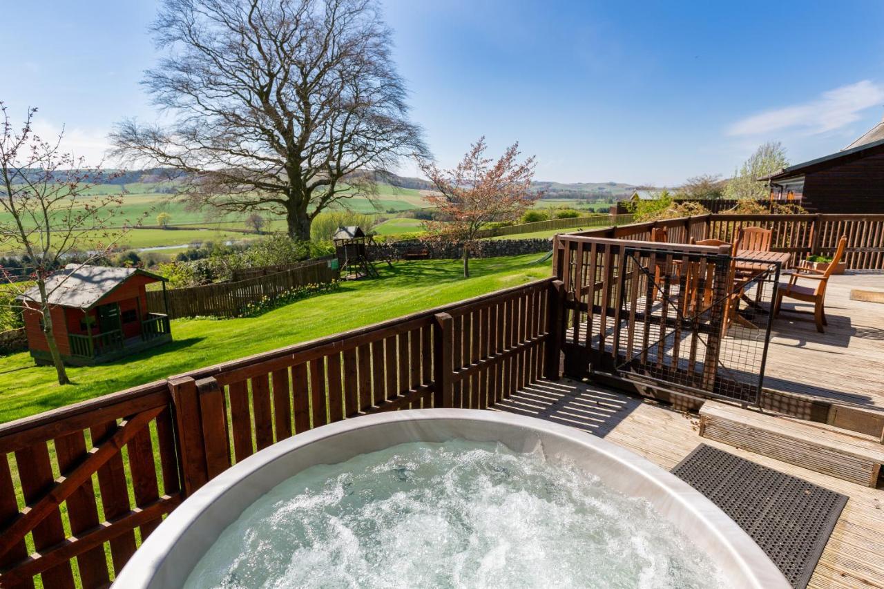 Douglas Fir Lodge With Hot Tub Cupar Extérieur photo